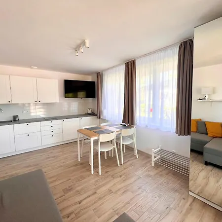 Dom wakacyjny Comfortable Homes, Right By The