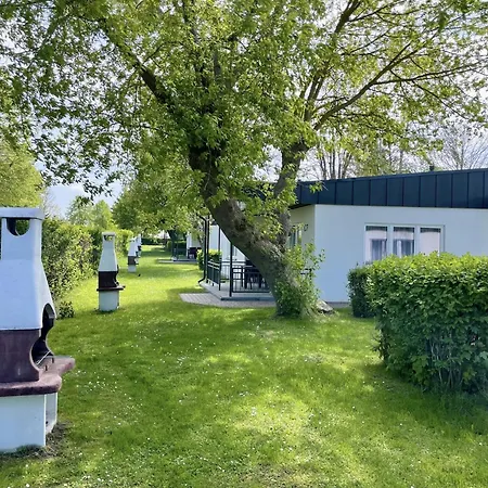 Dom wakacyjny Comfortable Homes, Right By The